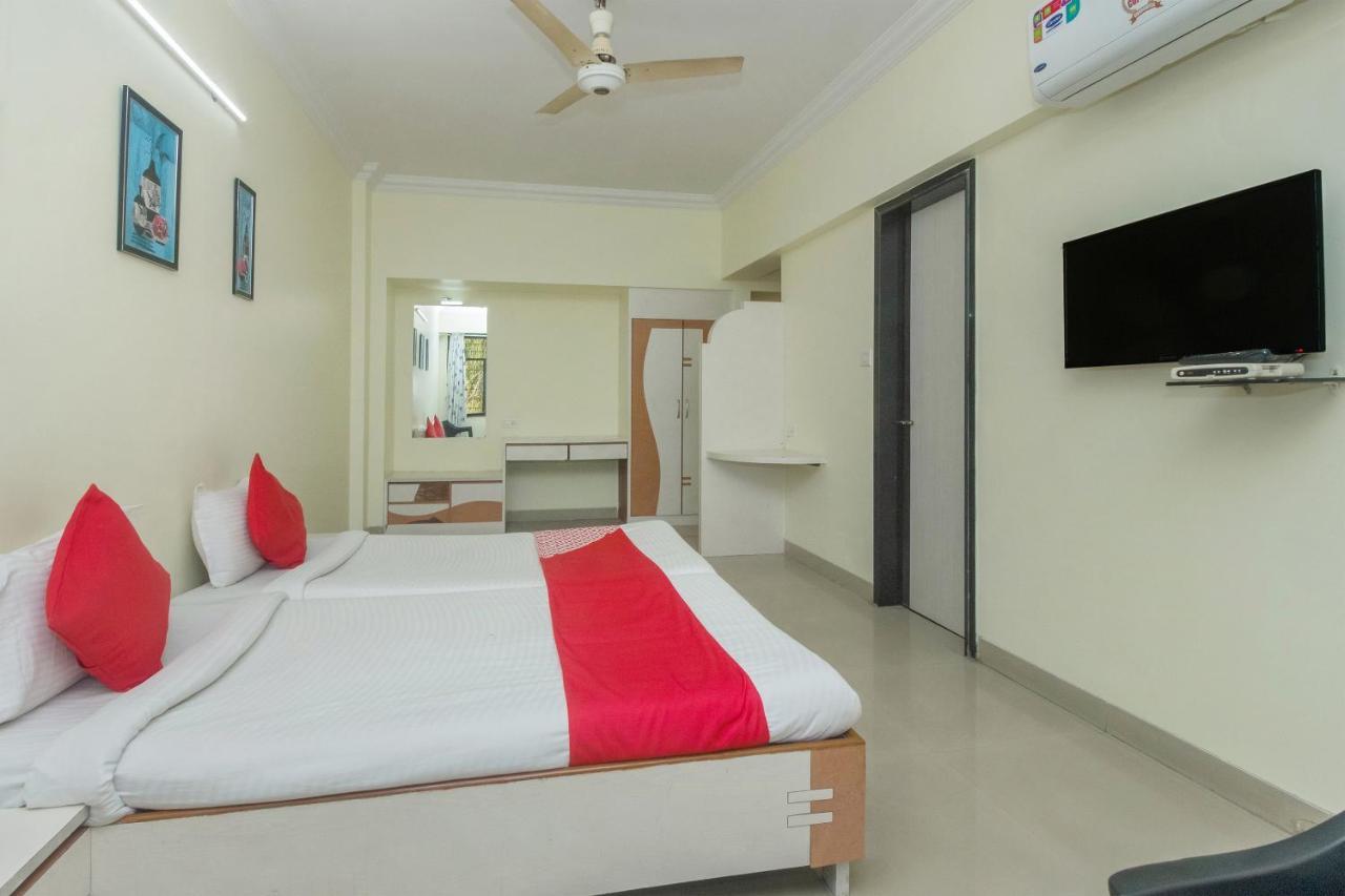 Flagship 4387 Hotel Theem Plaaza Nashik Esterno foto