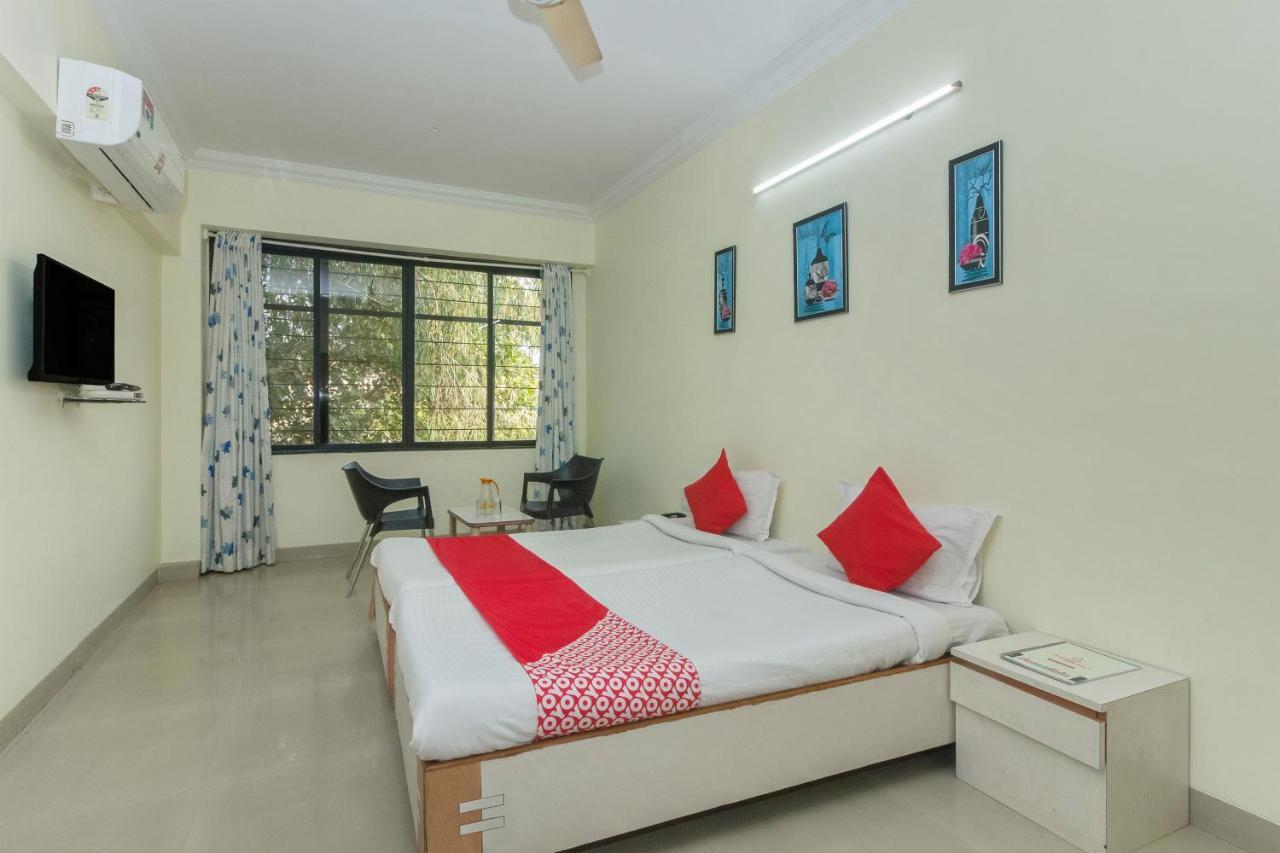 Flagship 4387 Hotel Theem Plaaza Nashik Esterno foto
