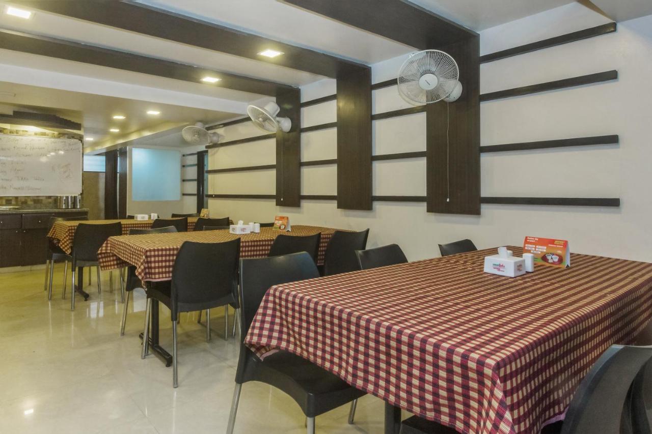 Flagship 4387 Hotel Theem Plaaza Nashik Esterno foto