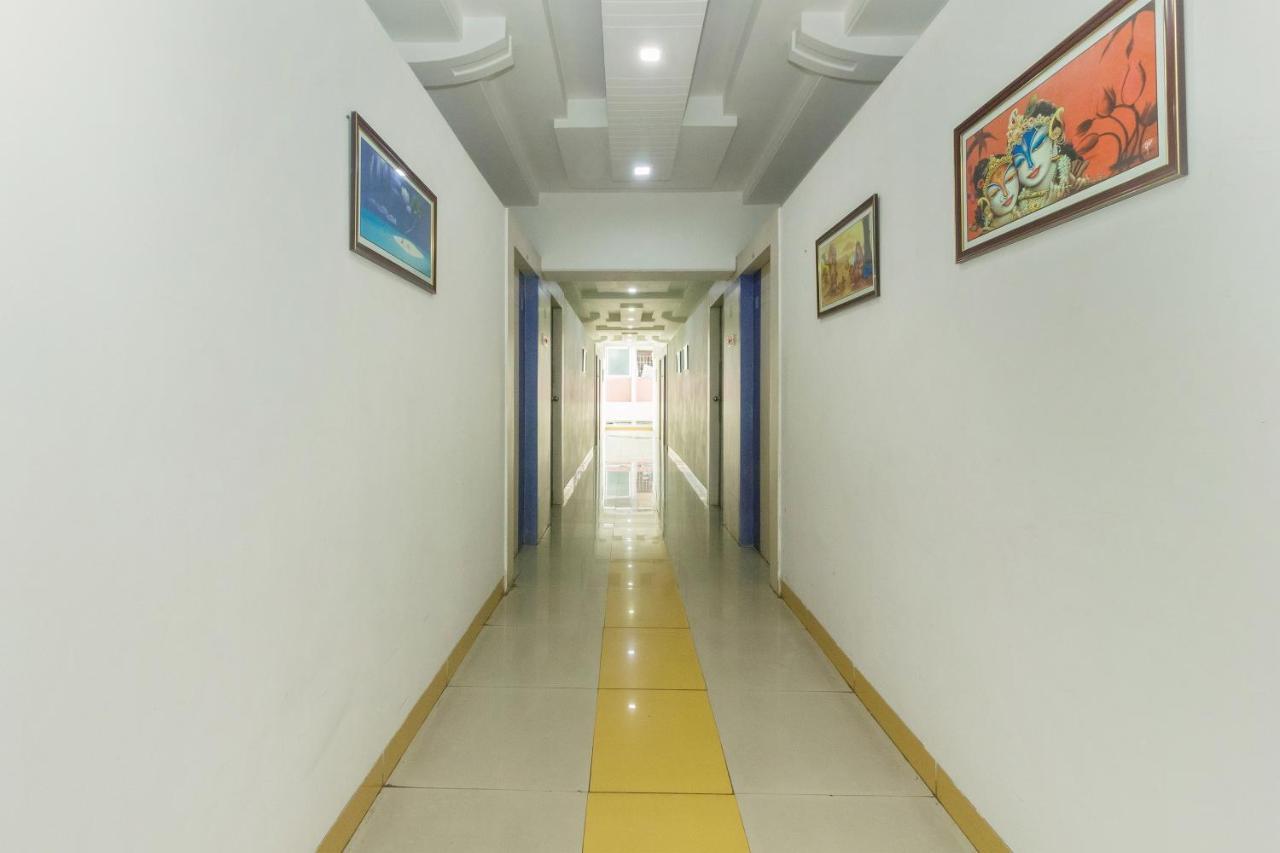Flagship 4387 Hotel Theem Plaaza Nashik Esterno foto